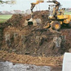 Arbeiten am neuen Brückenbauwerk